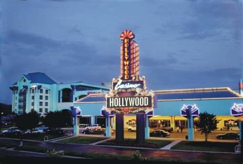 Hollywood Tunica Sportsbook Review .